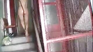 Una bruna giocosa ha perso la bocca a causa di un ragazzo alla nonne porche porno roulette