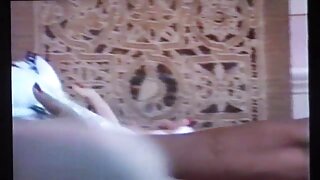 Gentleman sbattere sexy vecchie troie amatoriali nerd con gli occhiali