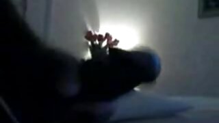 La passione bionda ha incorniciato la figa sotto il pene www nonne troie del negro