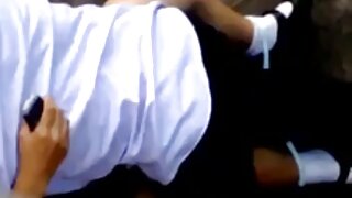 Depravato matrigna divorziato suo vecchie troie amatoriali figlio-in-law per selvaggio e sensuale sesso