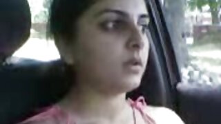 Bella ragazza xnxx vecchie troie succhia un nuovo amante cazzo bene