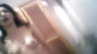 Depravato slut attivamente salta su un pene nonne troie video nero